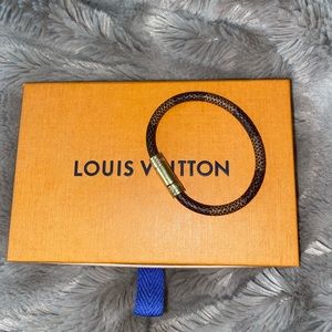 Louis Vuitton keep It Bracelet